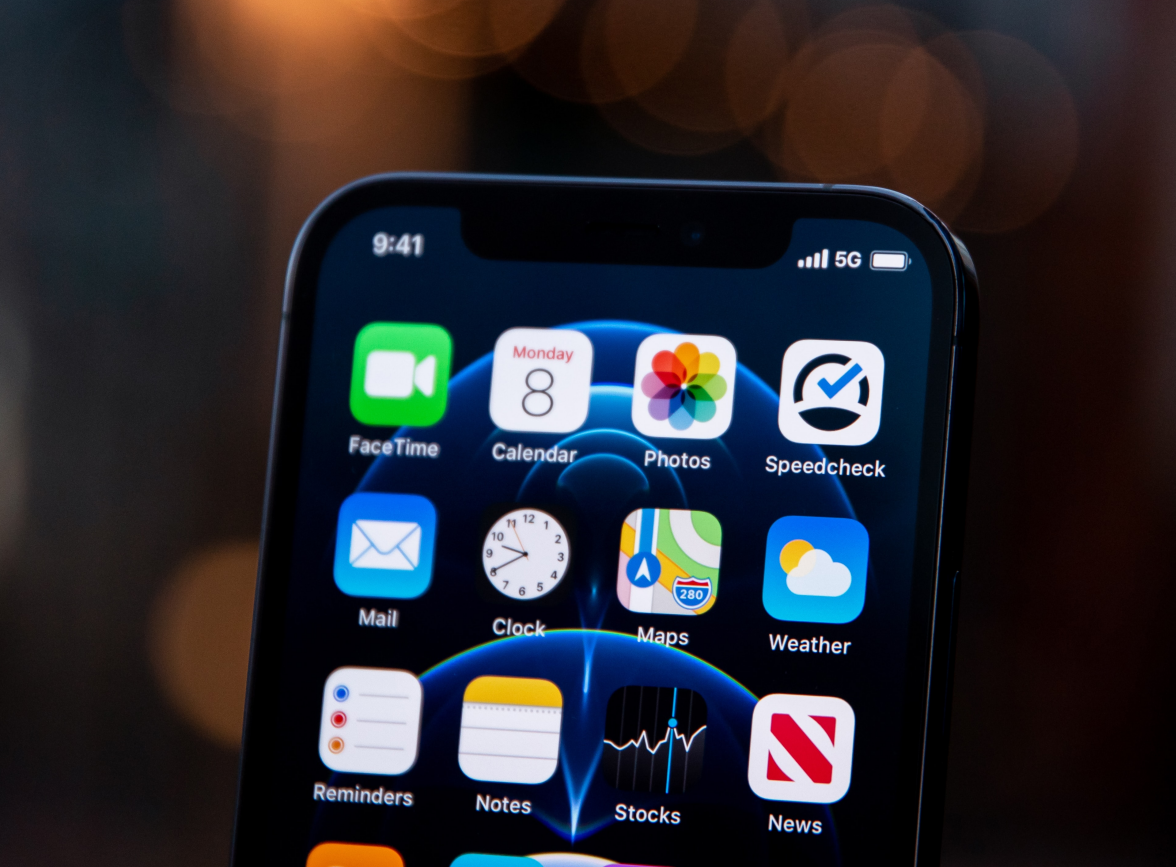 盐源苹果手机维修分享为什么 iPhone 12 在冬季会自动关机 